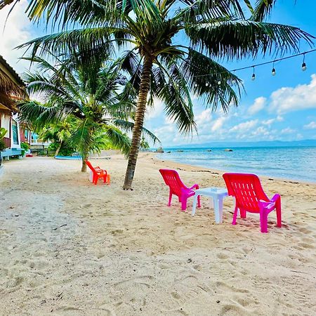 The Scenery Beach Resort Baan Khai Bagian luar foto
