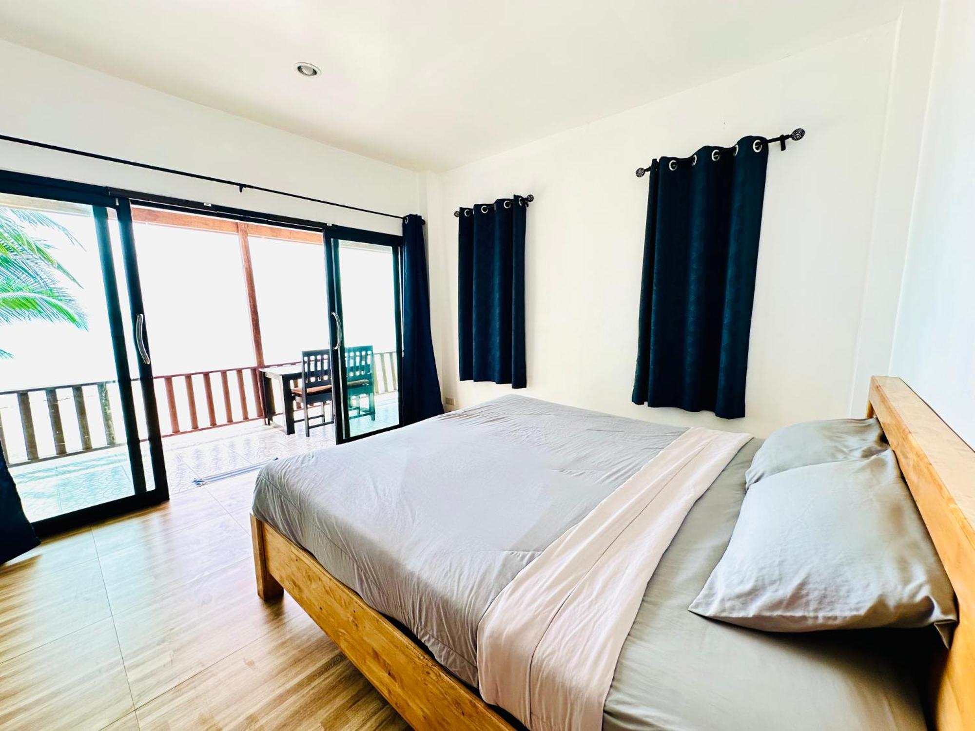 The Scenery Beach Resort Baan Khai Bagian luar foto