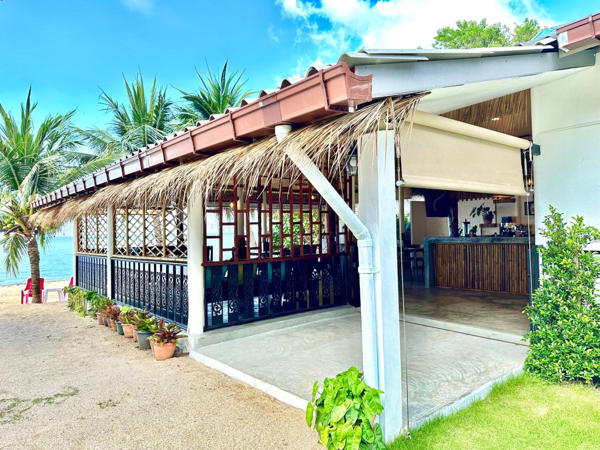 The Scenery Beach Resort Baan Khai Bagian luar foto