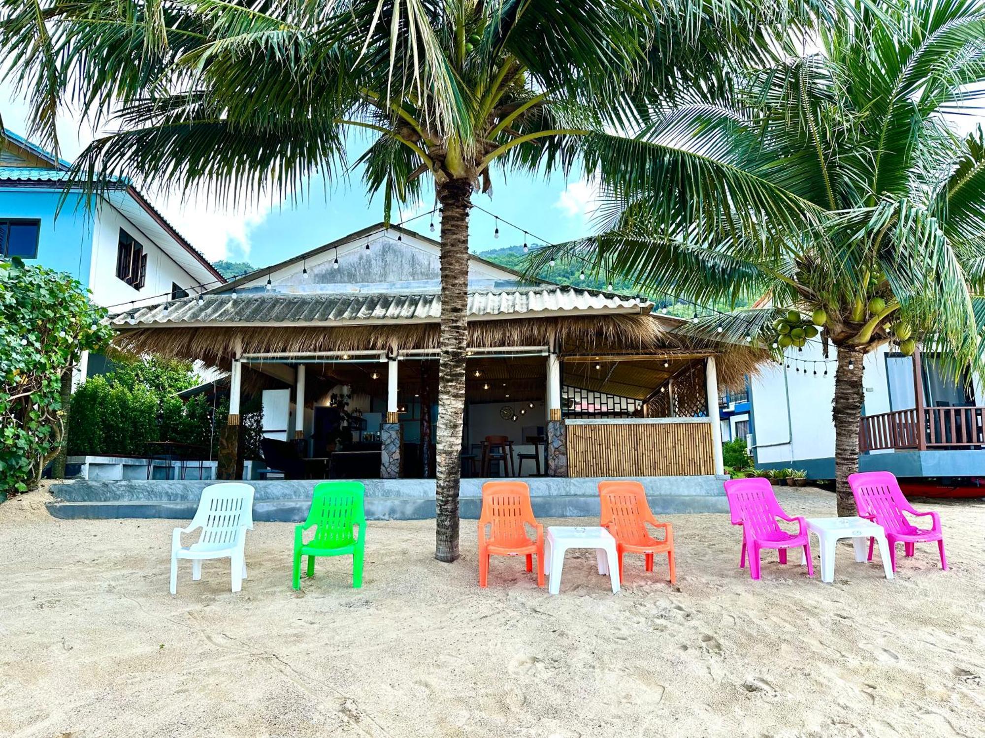 The Scenery Beach Resort Baan Khai Bagian luar foto
