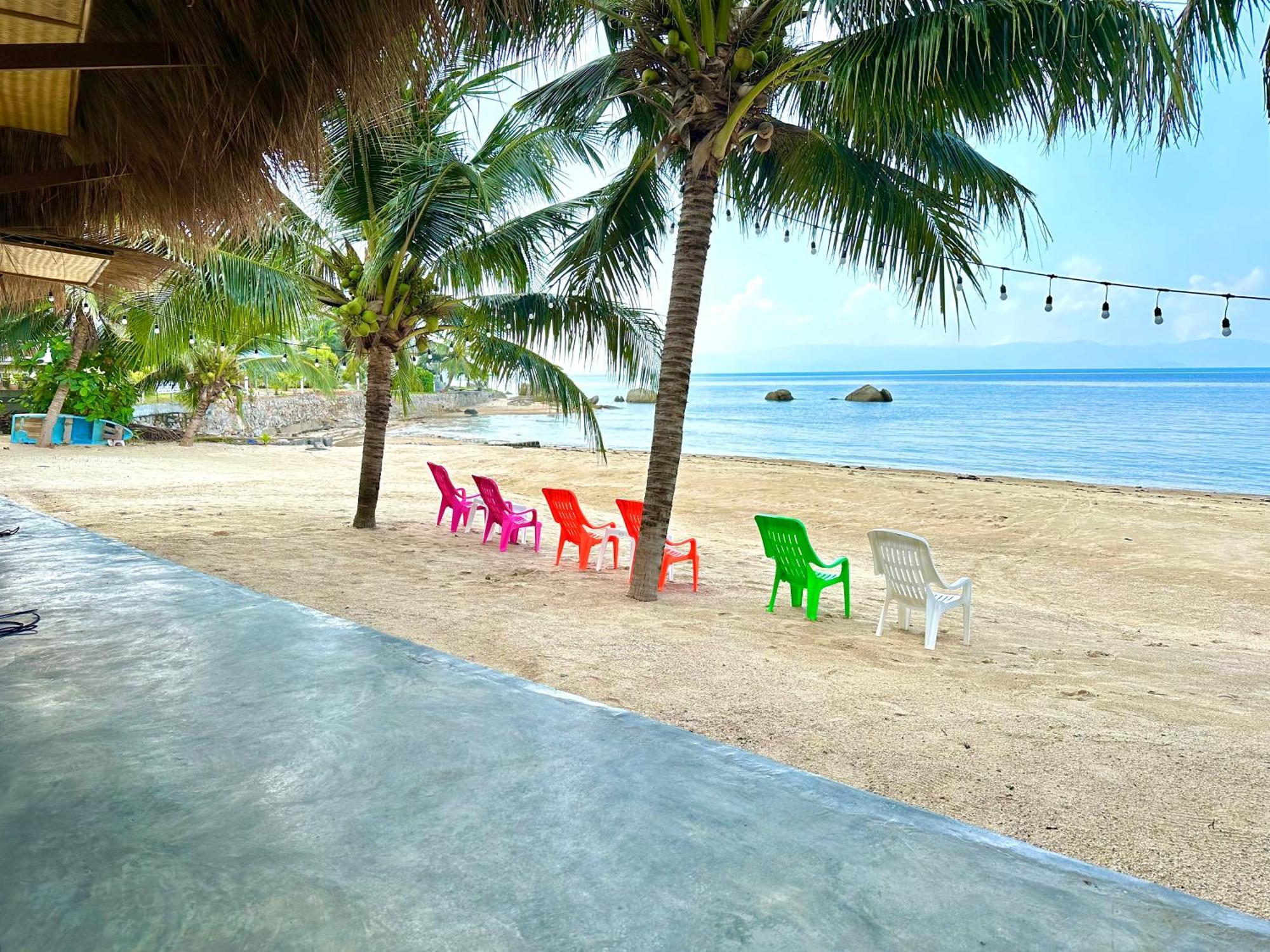 The Scenery Beach Resort Baan Khai Bagian luar foto