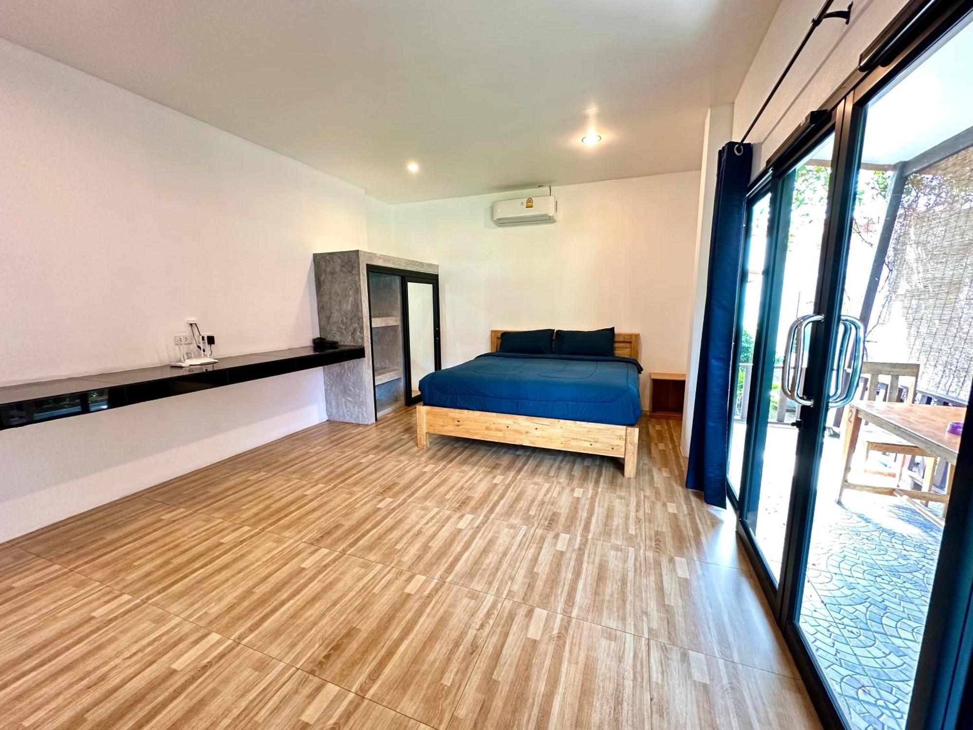 The Scenery Beach Resort Baan Khai Bagian luar foto