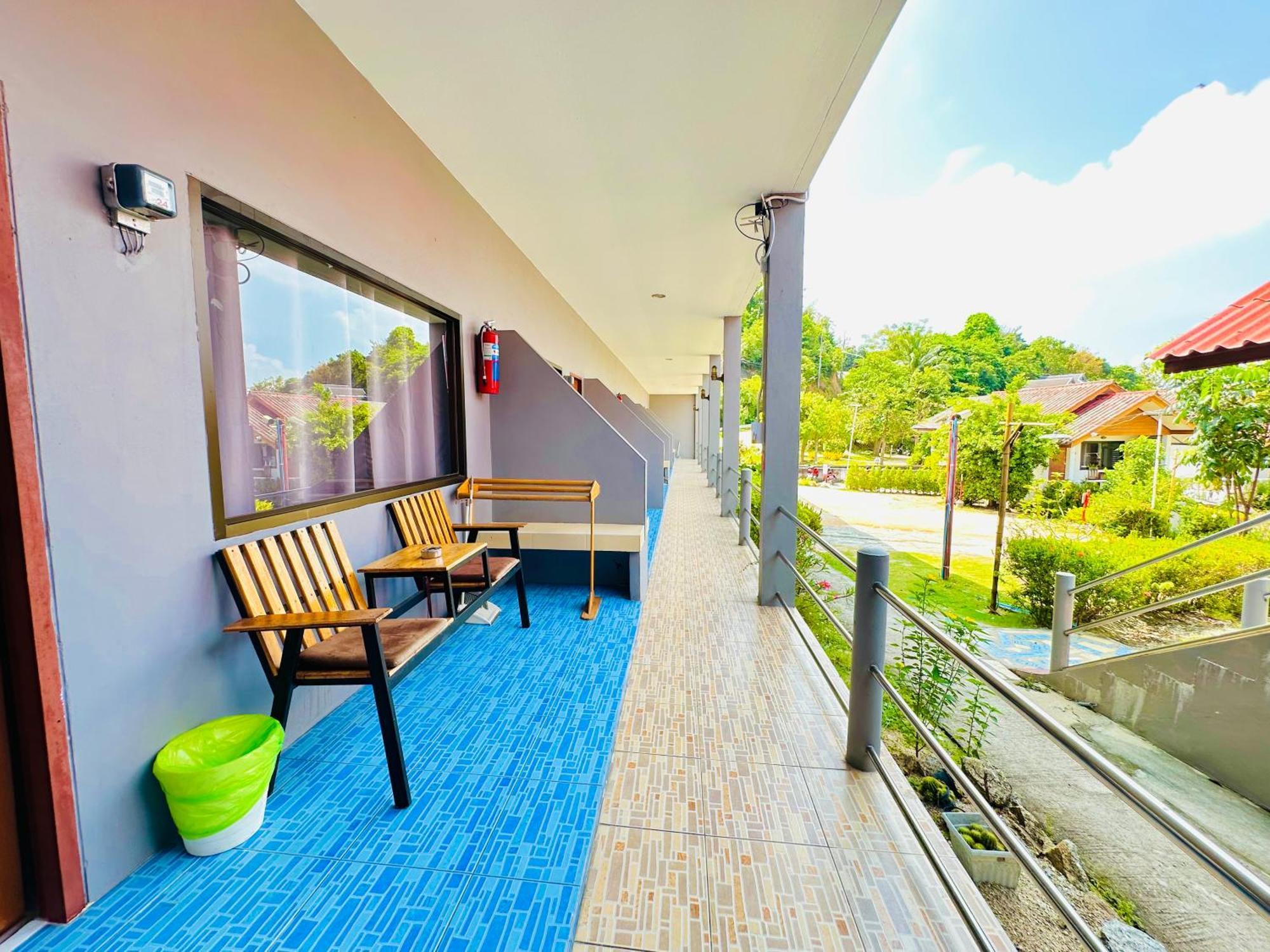 The Scenery Beach Resort Baan Khai Bagian luar foto
