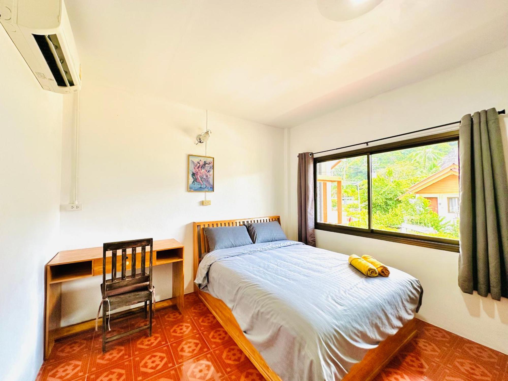 The Scenery Beach Resort Baan Khai Bagian luar foto