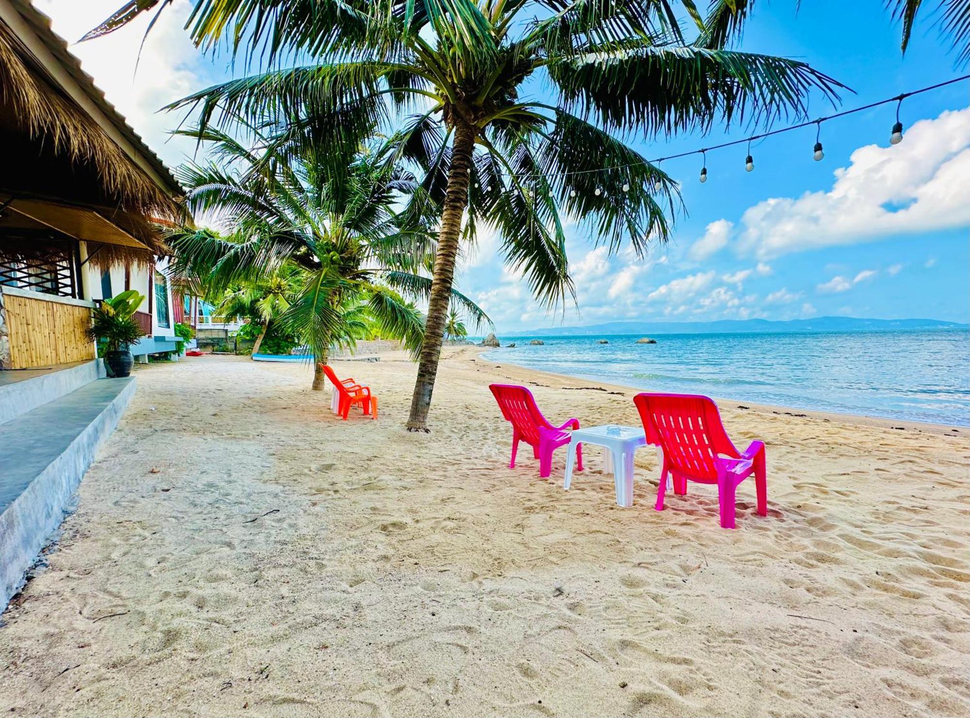 The Scenery Beach Resort Baan Khai Bagian luar foto