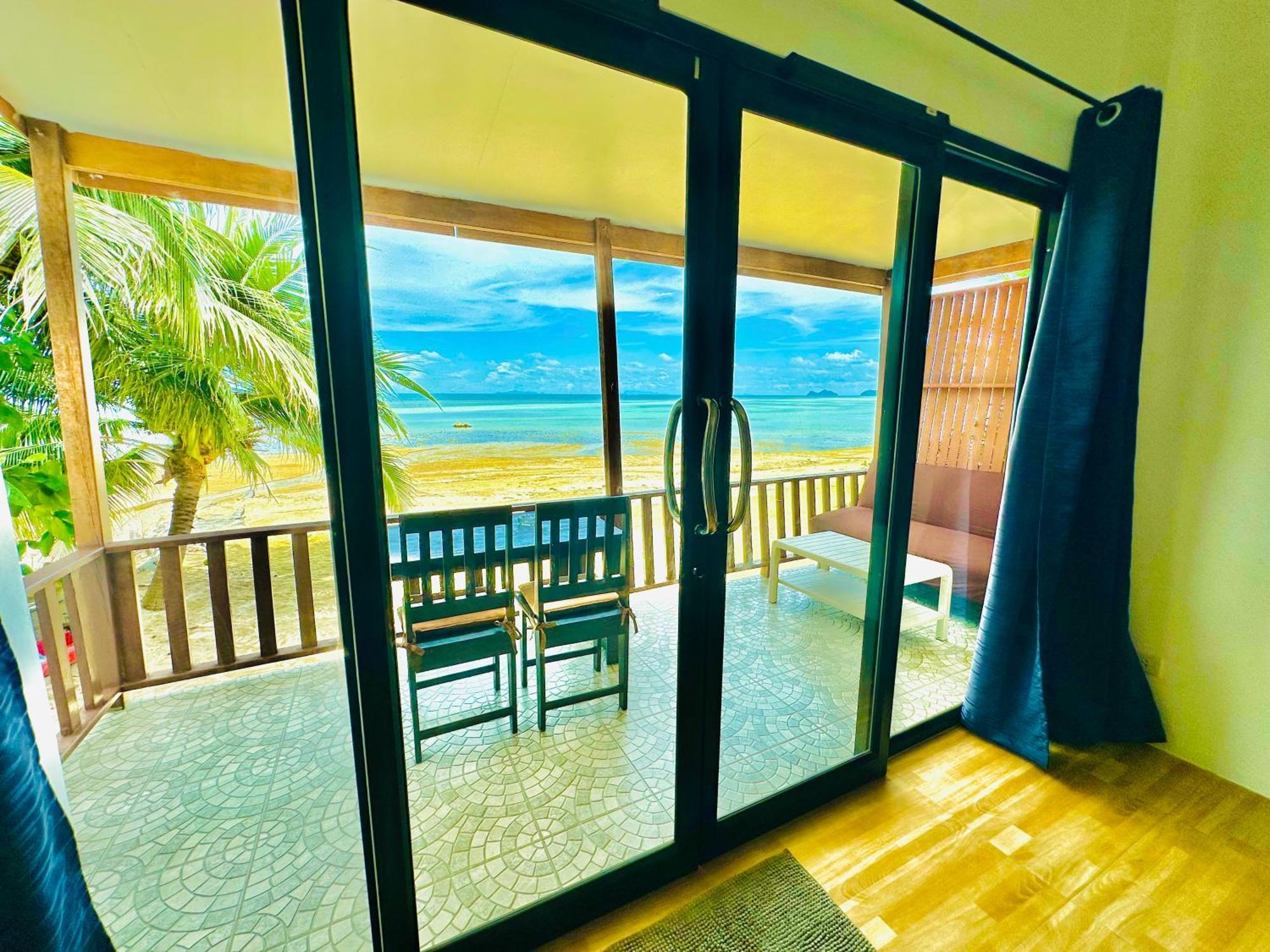 The Scenery Beach Resort Baan Khai Bagian luar foto